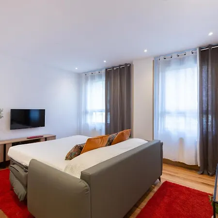 Unamuno By Living Apartment